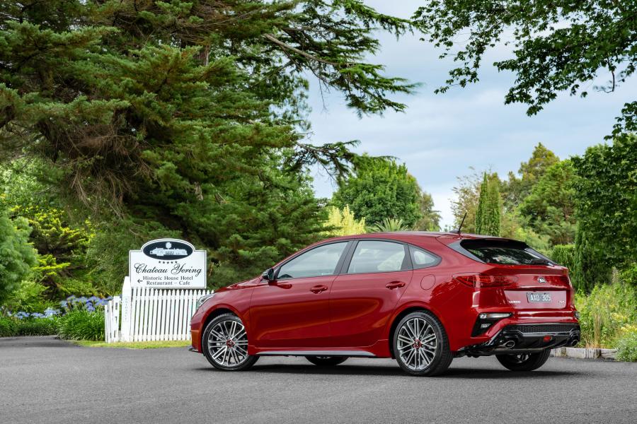 Kia Cerato Hatch GT 2019 года  (AU) (фото 6 из 13)